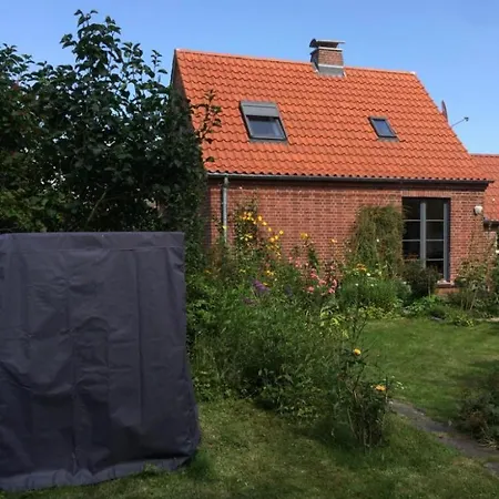 Holiday home Neu! Mit Naturgarten